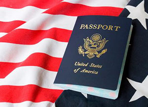 مدارک وقت سفارت آمریکا شامل اسکن صفحه اول پاسپورت متقاضی و ... میباشد.